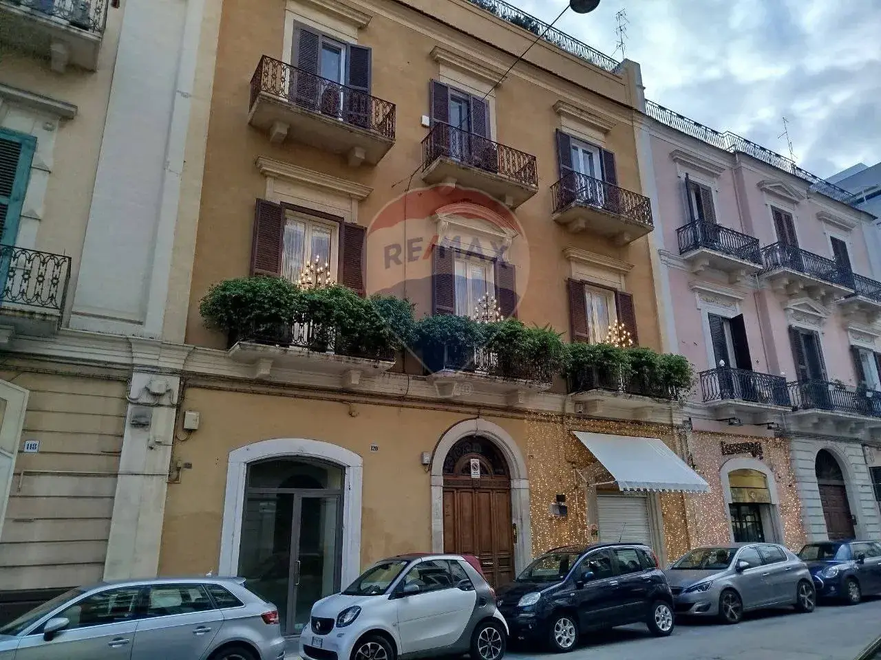 Negozio in Via Dante Alighieri 120, Bari, {3} - Foto 1