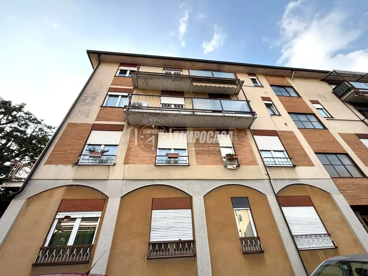 Magazzino in Via Benedetto Croce 2, Nova Milanese, {3} - Foto 1