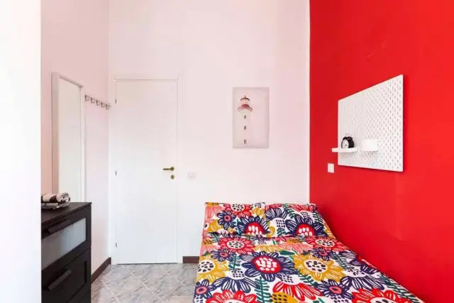 Room in {3}, Via Paolo Bassi, 22 - Photo 1