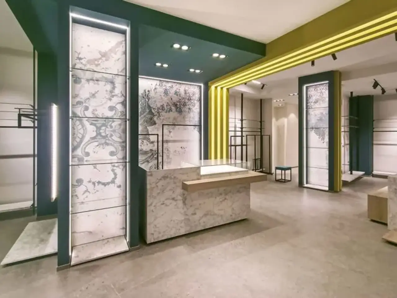 Negozio in Viale Stazione, Montegrotto Terme, {3} - Foto 1