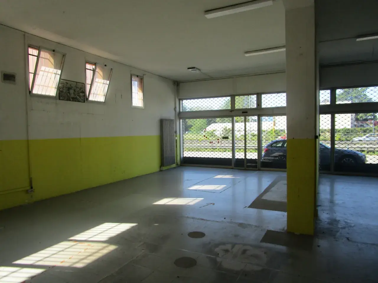 Negozio in Viale dell'Industria, Padova, {3} - Foto 1