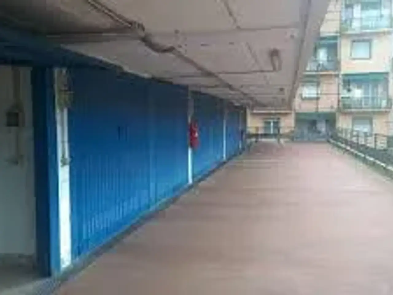 Parcheggio chiuso in Via Tortona 94dr, Genova, {3} - Foto 1