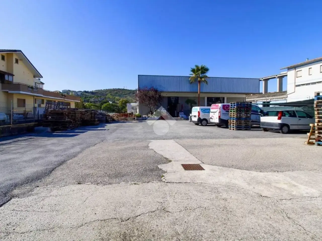 Magazzino in Via dell' Industria 15, Tortoreto, {3} - Foto 1