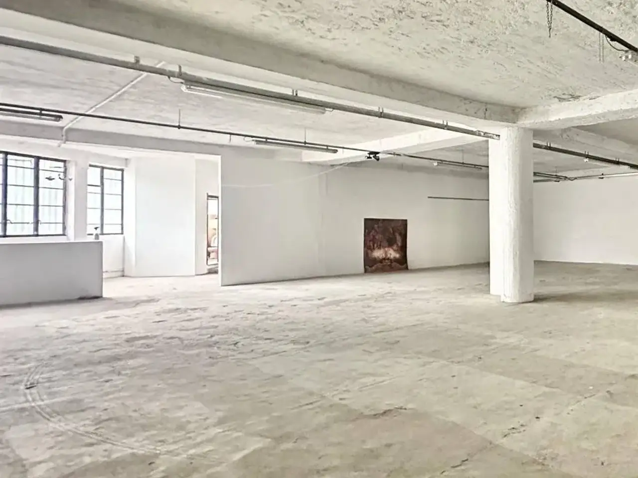 Magazzino in Viale Ortigara 1, Treviglio, {3} - Foto 1