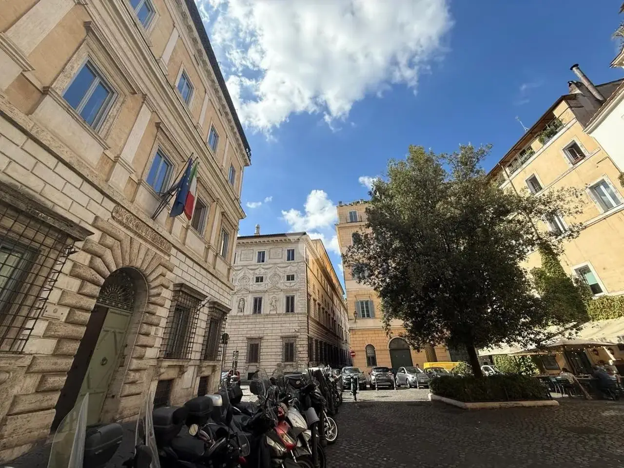 Negozio in Via dei Balestrari 32, Roma, {3} - Foto 1