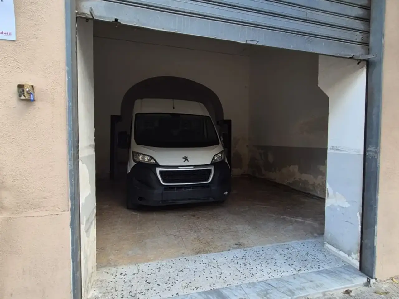 Magazzino in Via Sant Alfonso De Liguori 71, Torre Annunziata, {3} - Foto 1