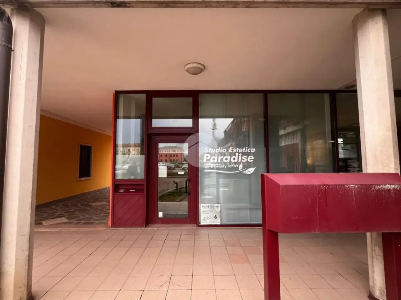 Negozio in Via Marzan 4, Peschiera Del Garda, {3} - Foto 1