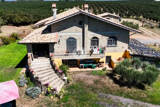 Villa in Via Fontana Cupola 905, Nepi - Foto 1