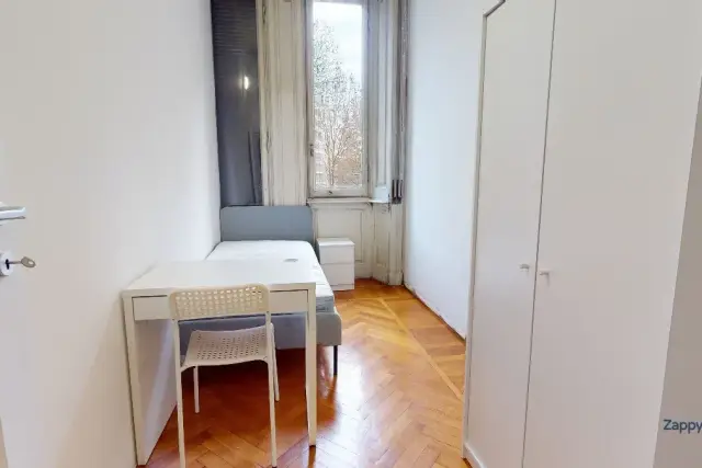 Room in {3}, Viale Abruzzi - Photo 1