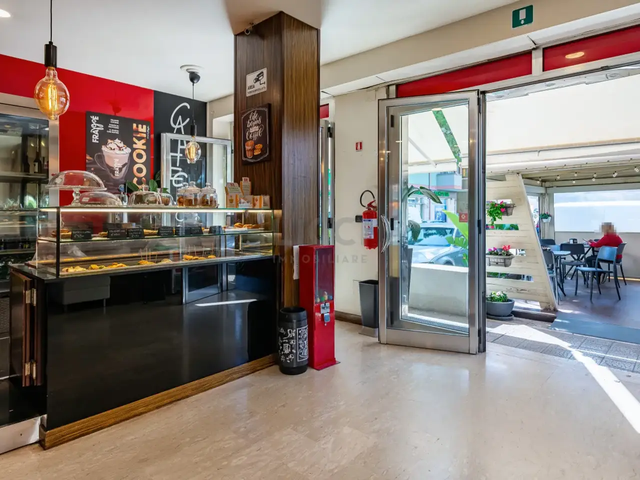 Pasticceria in Via Vittorio Veneto 197, Monopoli, {3} - Foto 2