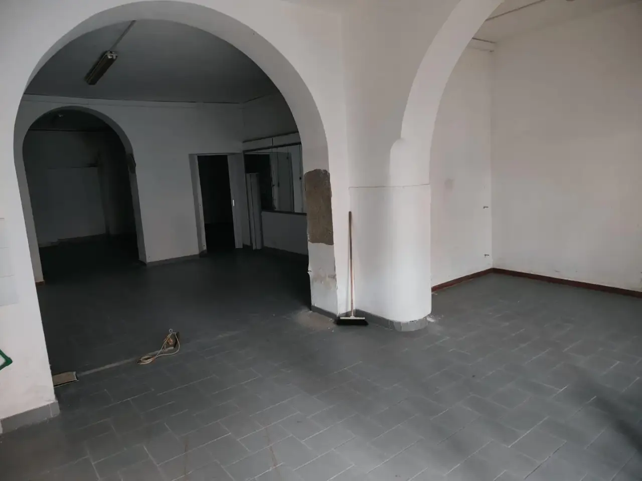 Negozio in , Livorno, {3} - Foto 2