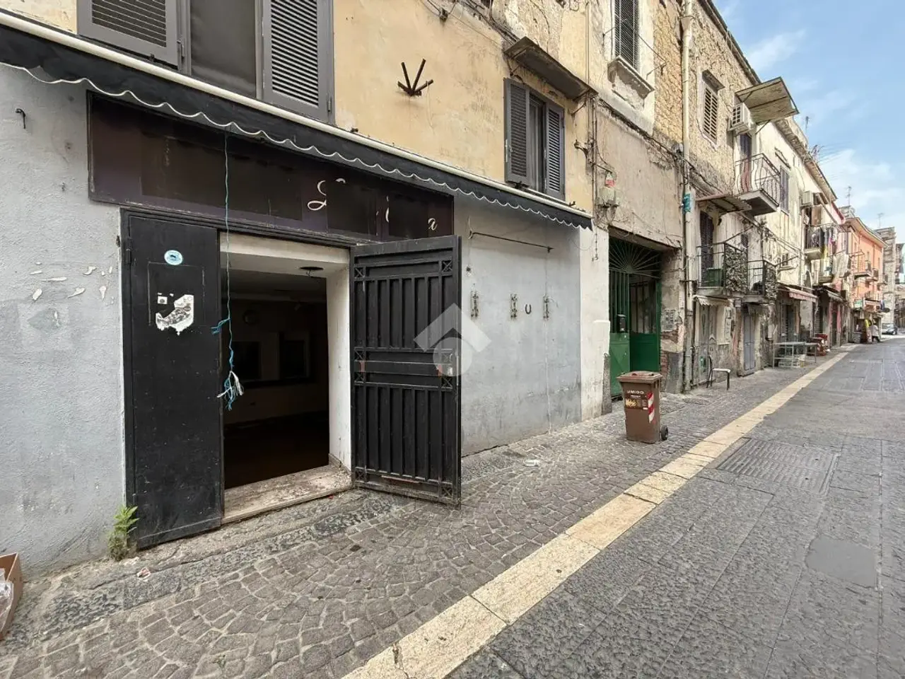 Negozio in Corso Sirena 301, Napoli, {3} - Foto 1