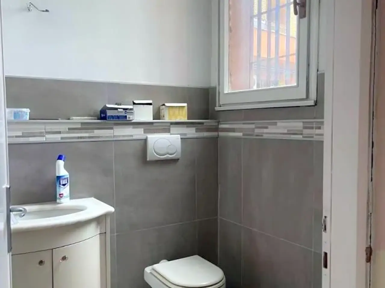Negozio in Viale Stazione, Montegrotto Terme, {3} - Foto 2