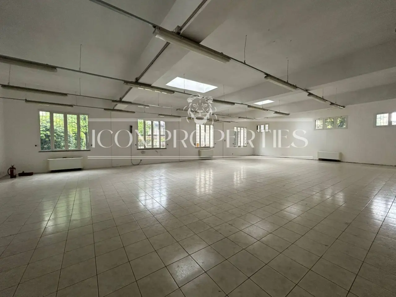 Negozio in Via Paolo Gerolamo Biumi 28, Milano, {3} - Foto 1