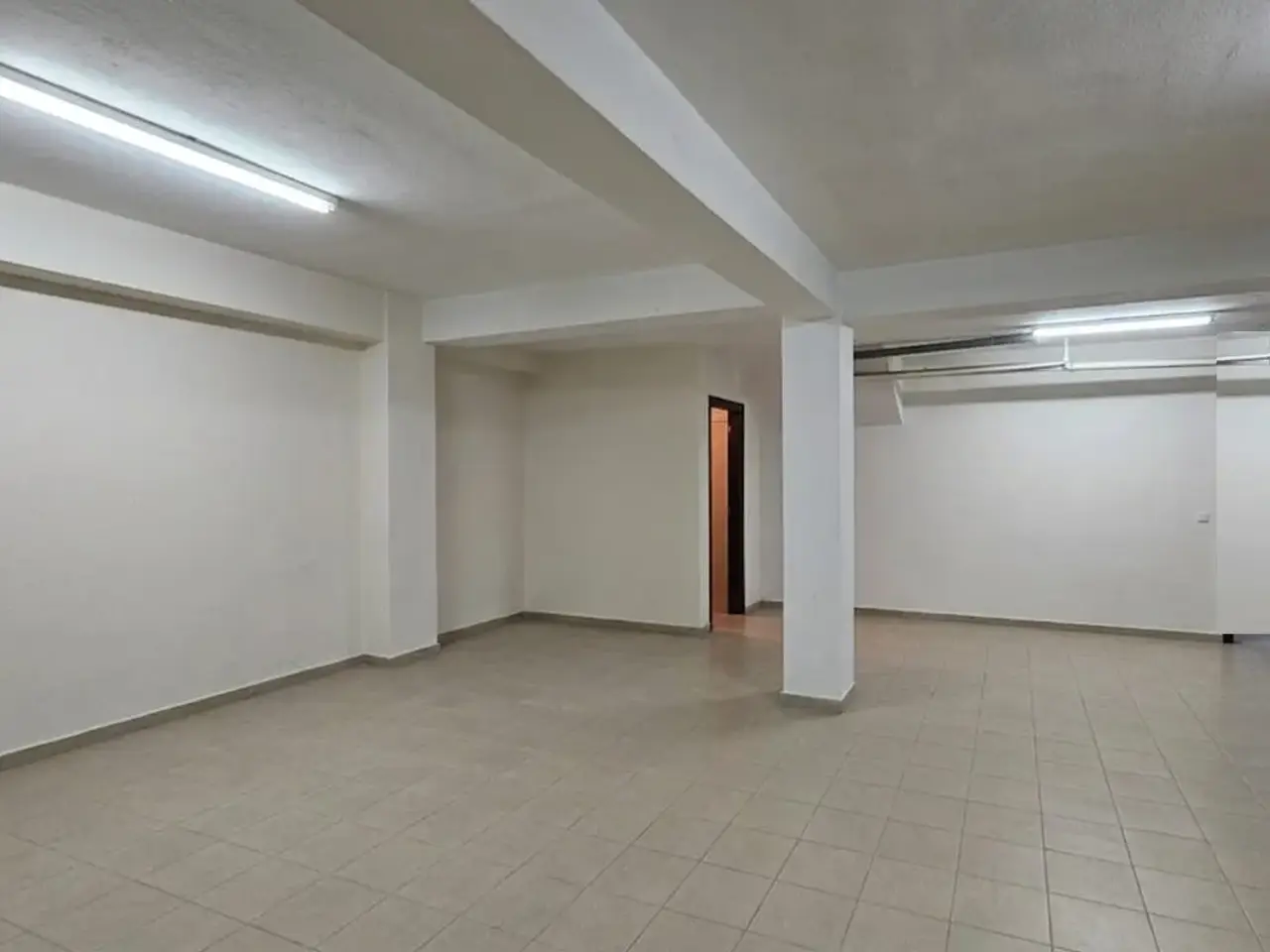Negozio in Via Treviso, Altamura, {3} - Foto 1