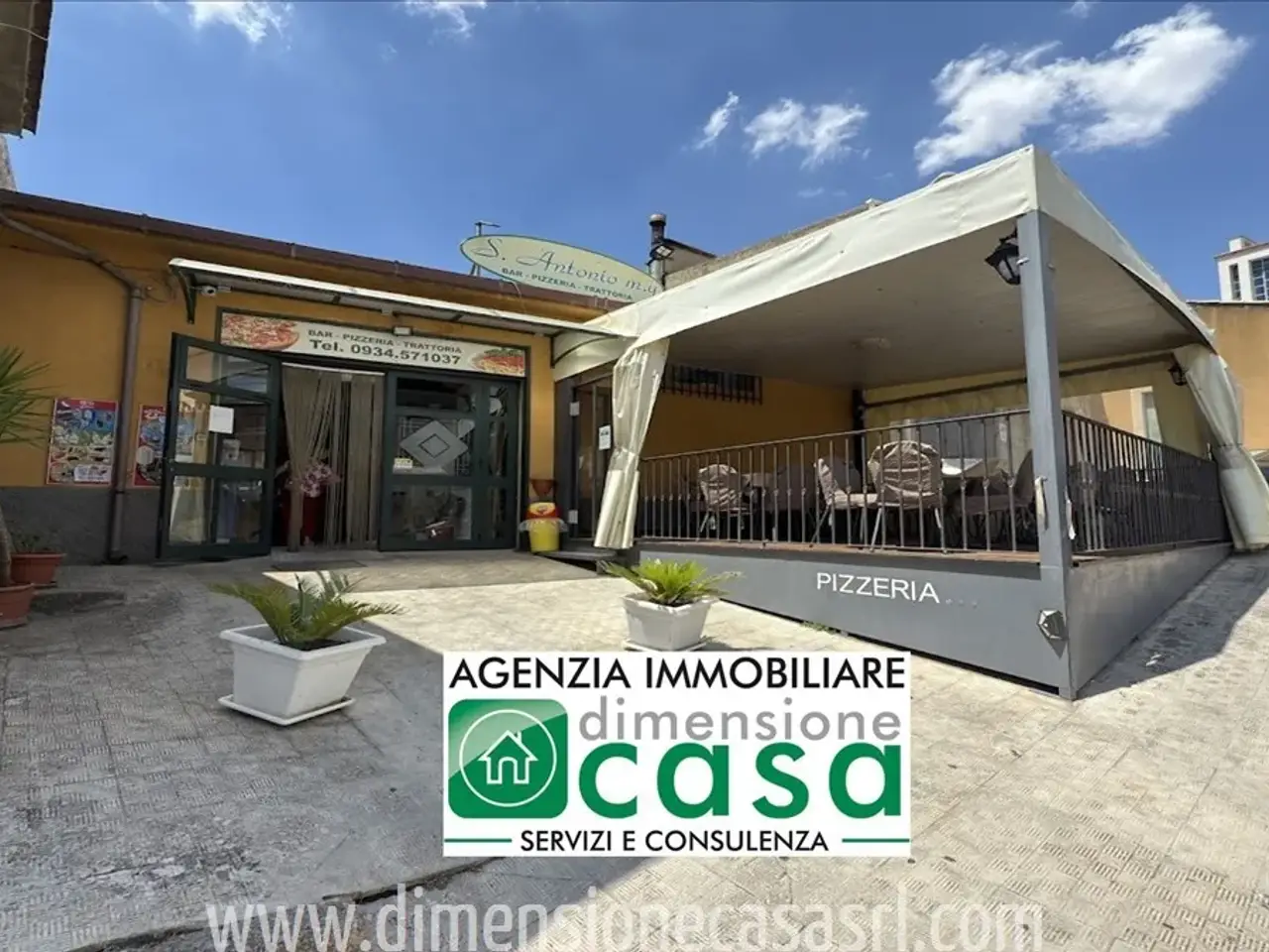 Esercizio commerciale in Via Viviano 20, San Cataldo, {3} - Foto 1