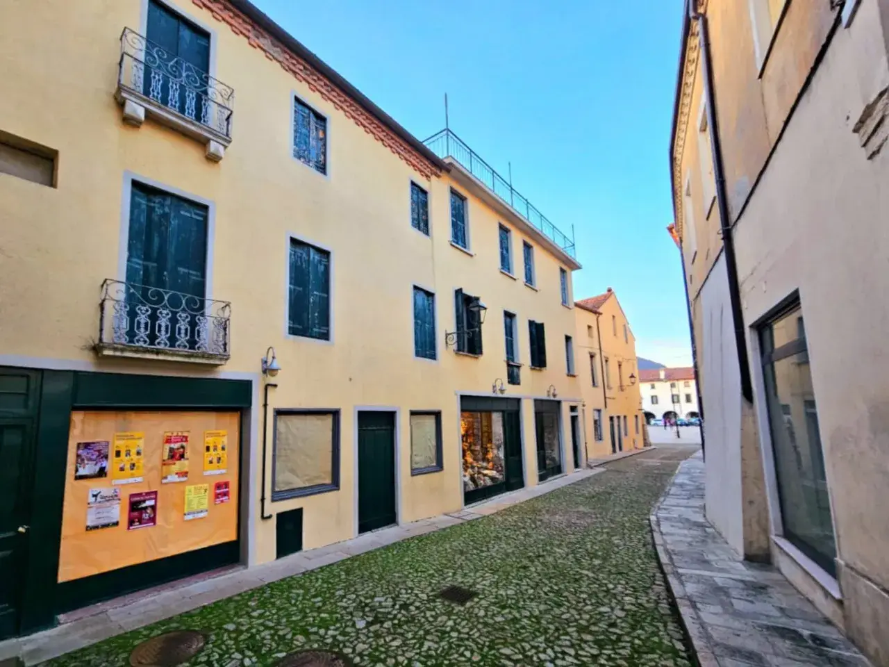 Negozio in Piazza Giuseppe Mazzini, Monselice, {3} - Foto 2