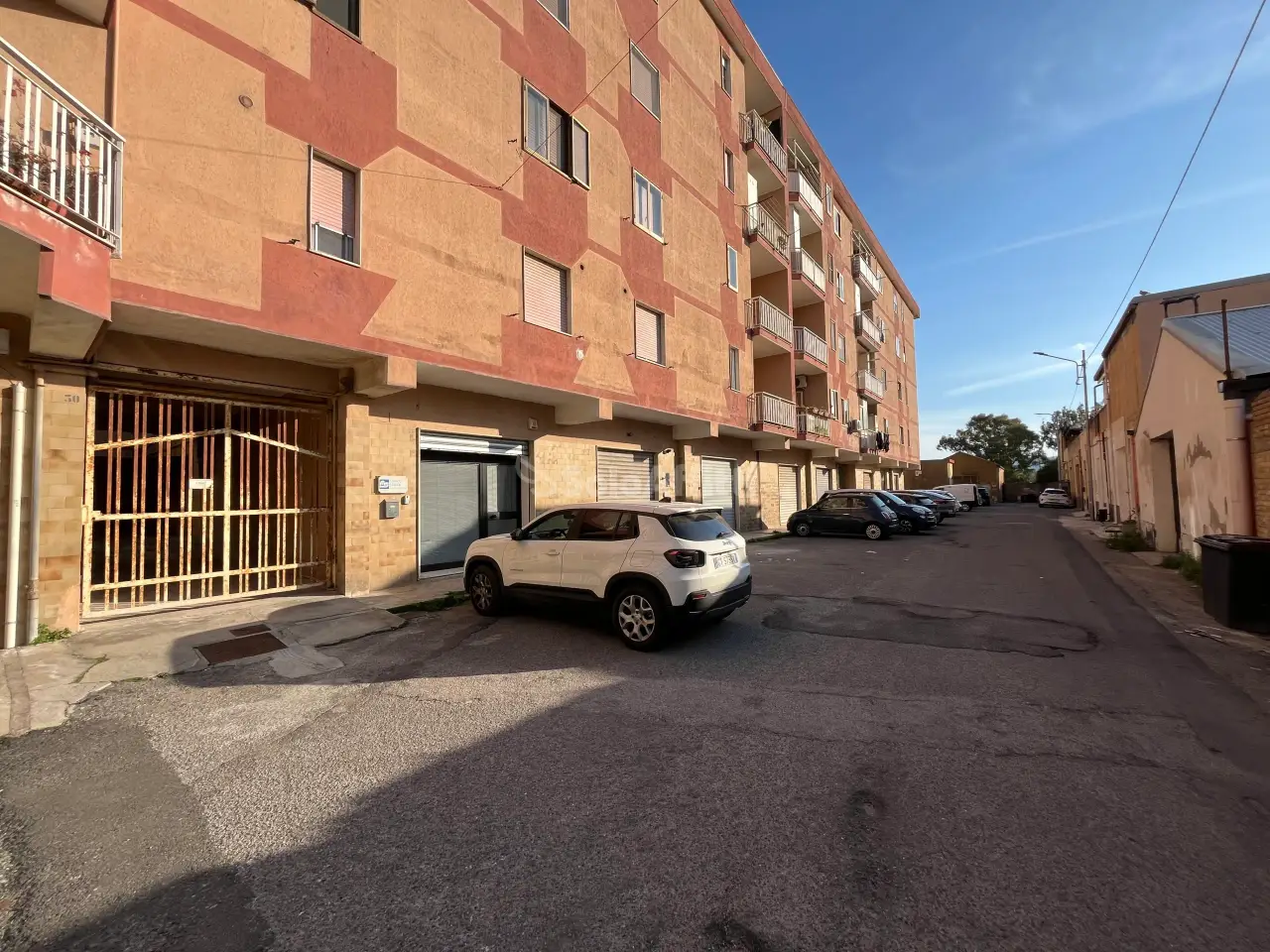 Parcheggio chiuso in , Catanzaro, {3} - Foto 1