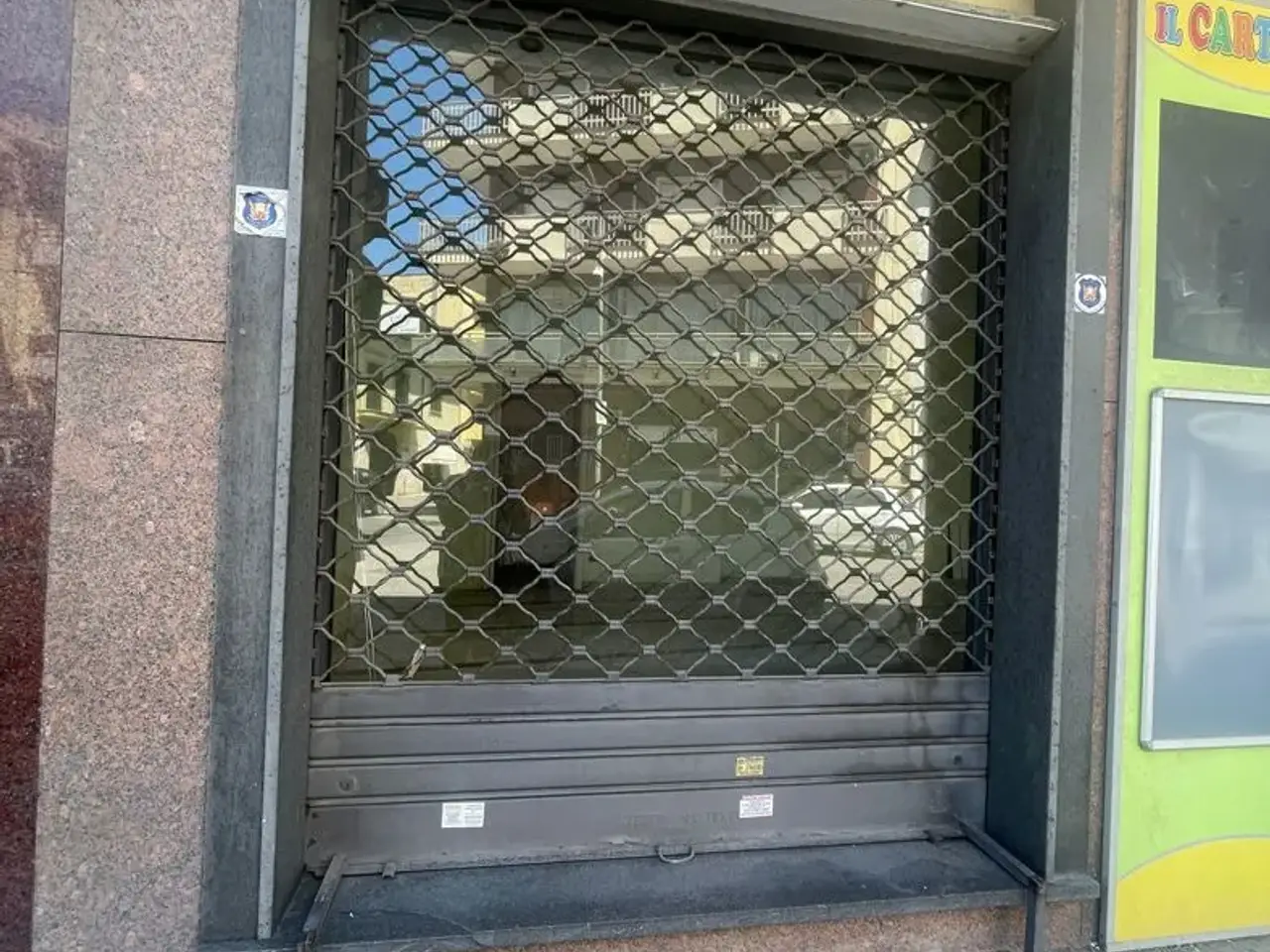 Negozio in Via Venezia 1, Mondragone, {3} - Foto 2