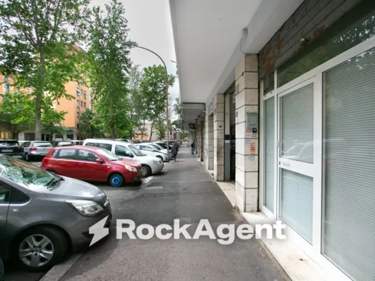 Negozio in Via Olevano Romano 228, Roma, {3} - Foto 1