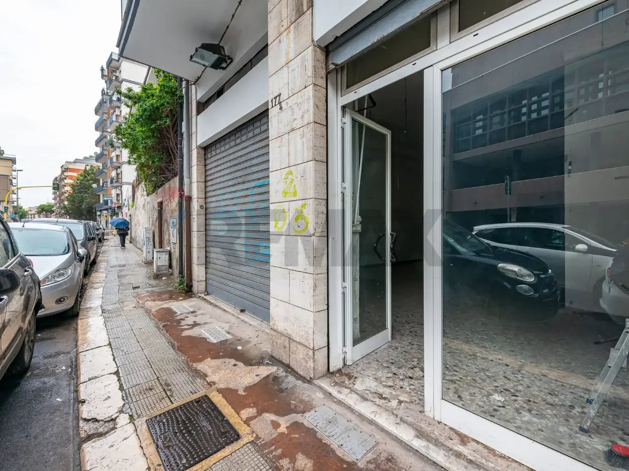 Negozio in Via Giuseppe Re David 177, Bari, {3} - Foto 1