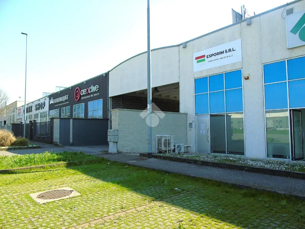 Negozio in Via Enrico Mattei 13, Poncarale, {3} - Foto 1