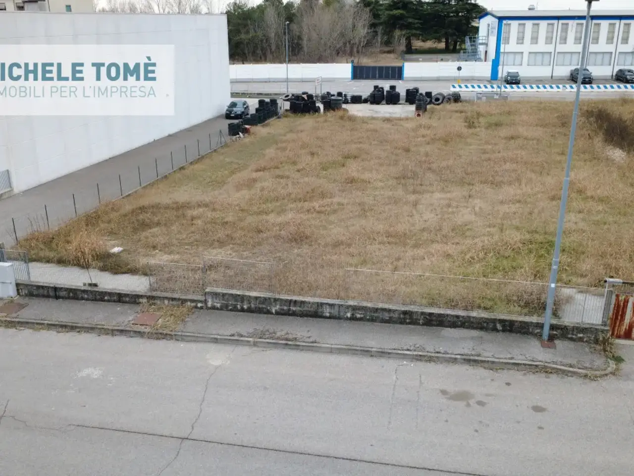 Capannone in Via Mantovana, Pastrengo, {3} - Foto 1