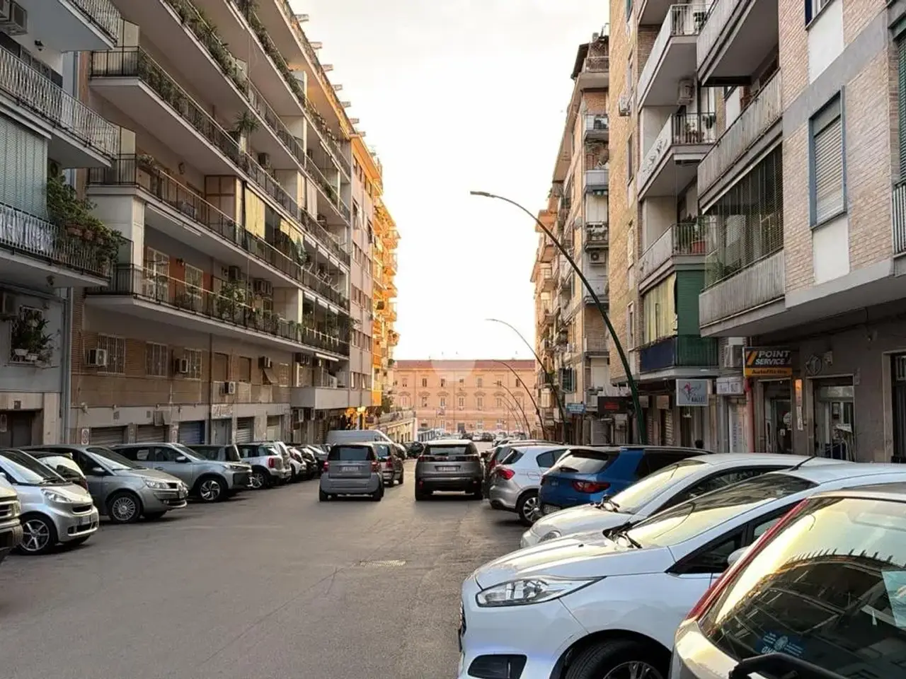 Negozio in Via Tiberio 268, Napoli, {3} - Foto 1