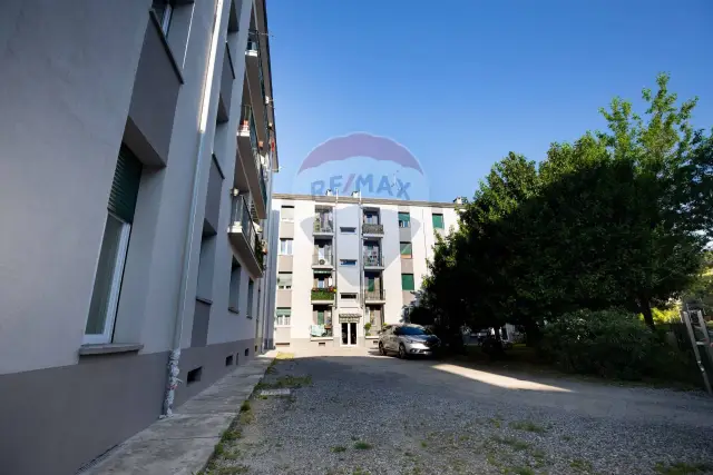 4-room flat in Via Padre Reginaldo Giuliani 40, Legnano - Photo 1