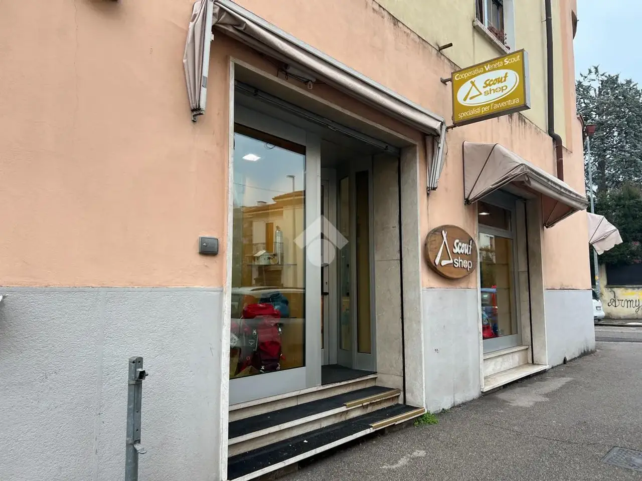 Ufficio in Via Fortunarti Calvi 12, Verona, {3} - Foto 1