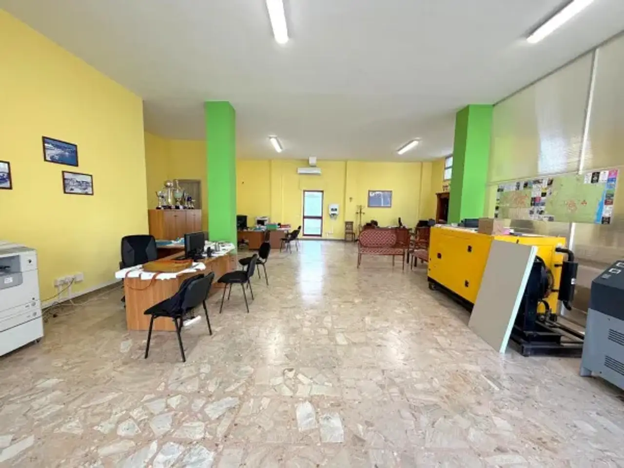 Negozio in Via Pietro Mascagni 32, Tricase, {3} - Foto 1
