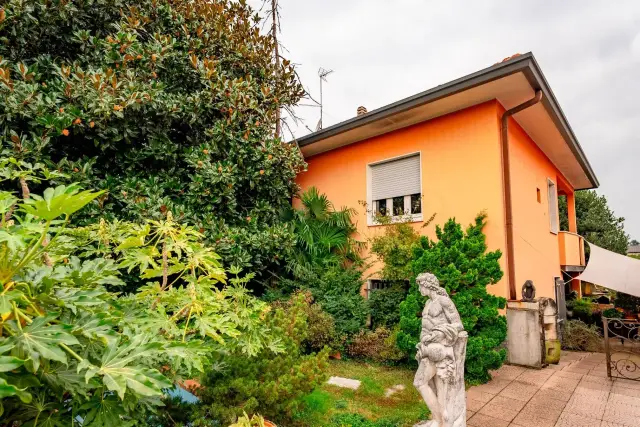 Villa in Corso Magenta 121, Legnano - Foto 1