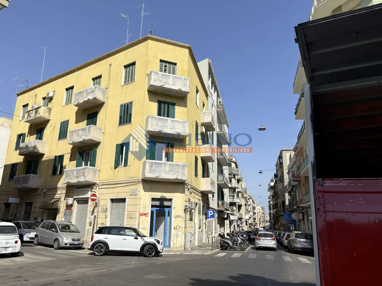 Palazzina commerciale in Via Giuseppe Re David 137, Bari, {3} - Foto 1