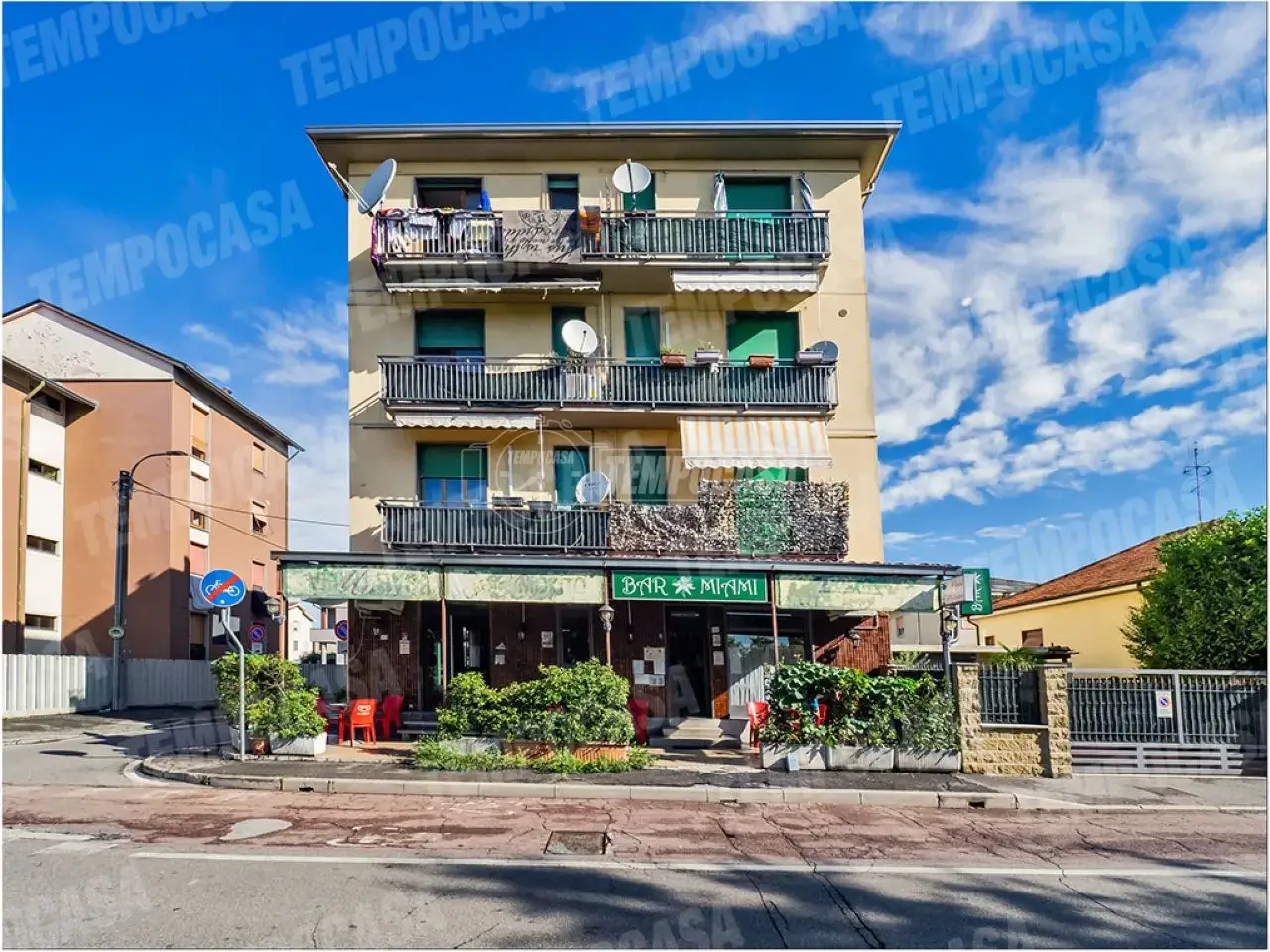 Negozio in Via Adige 2, Nova Milanese, {3} - Foto 1