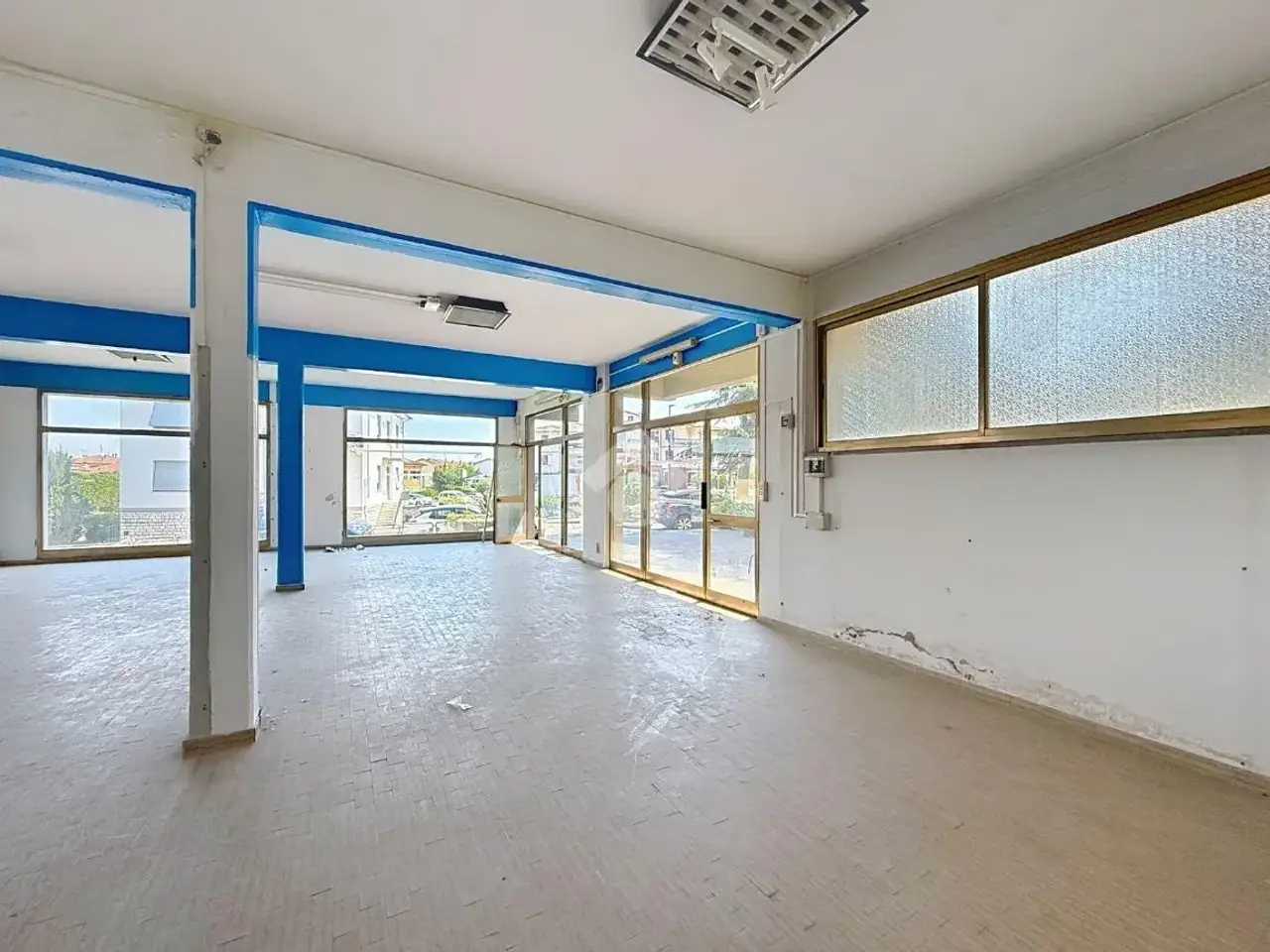Magazzino in Via Alcide De Gasperi 68, Castelfranco Di Sotto, {3} - Foto 2