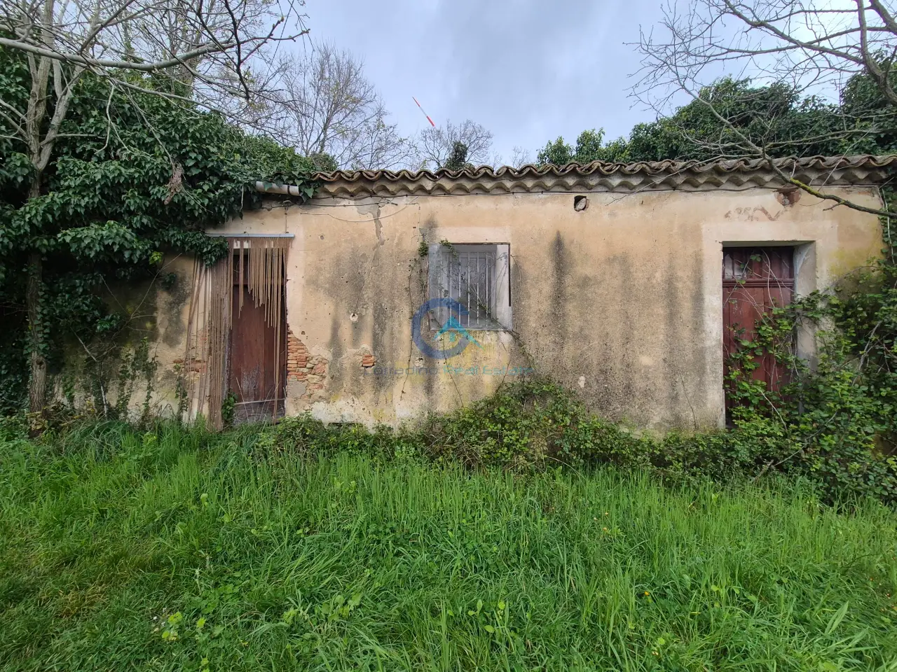 Magazzino in Contrada Cerasia, Borgia, {3} - Foto 1