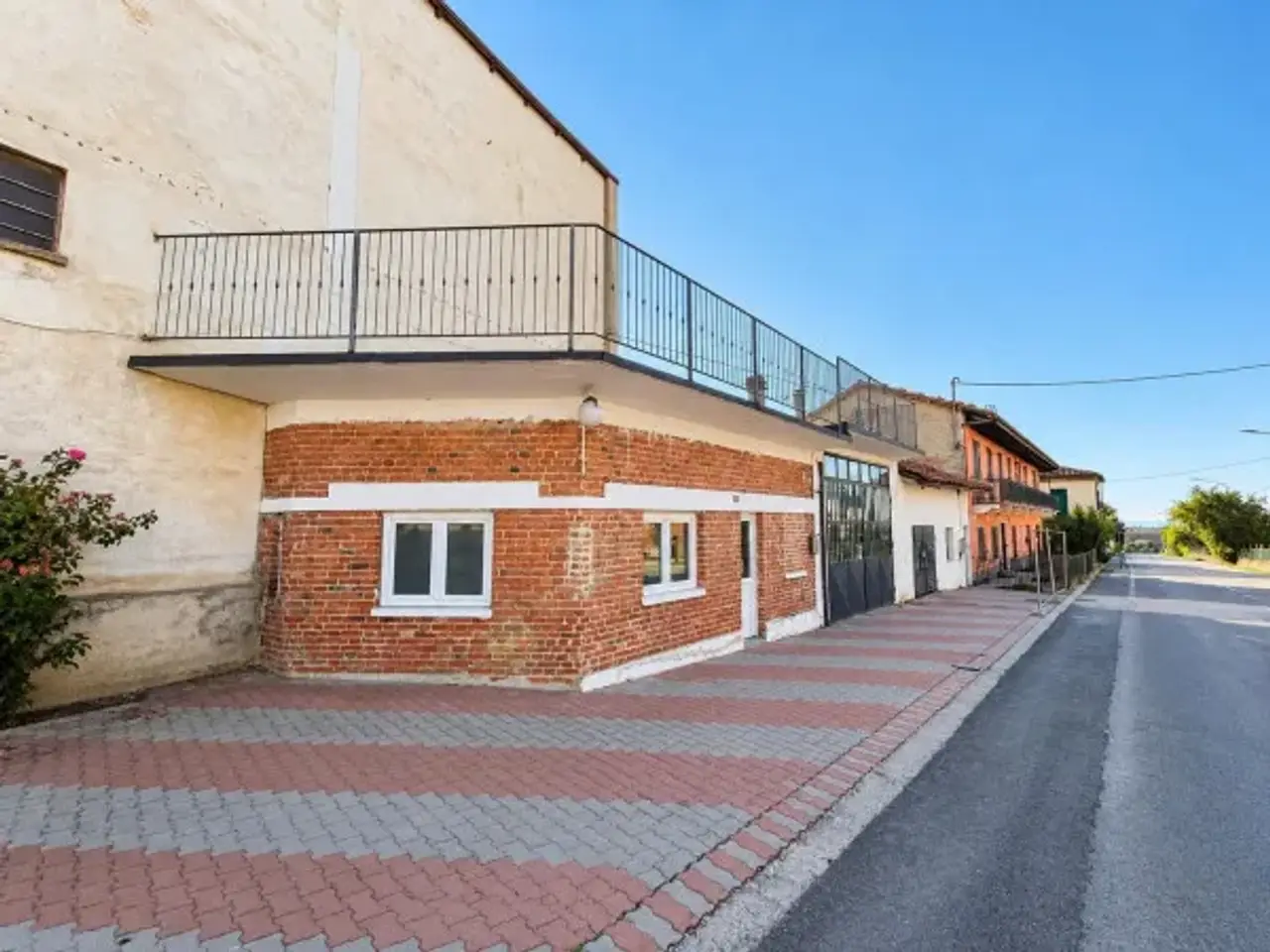 Negozio in Via Asti 3, Montiglio Monferrato, {3} - Foto 2