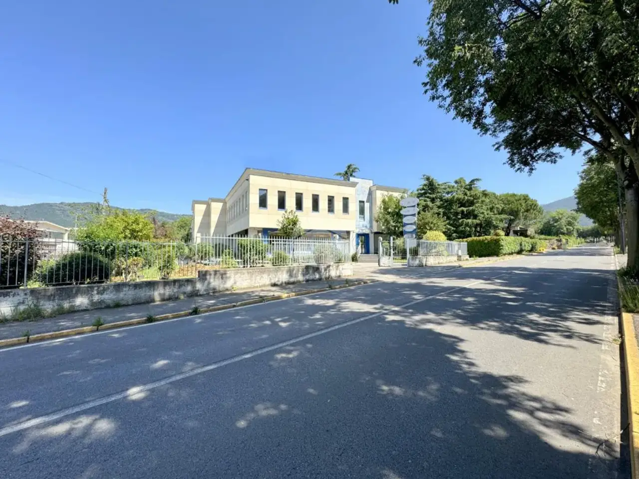 Ufficio in V Europa 1, Monticelli Brusati, {3} - Foto 1
