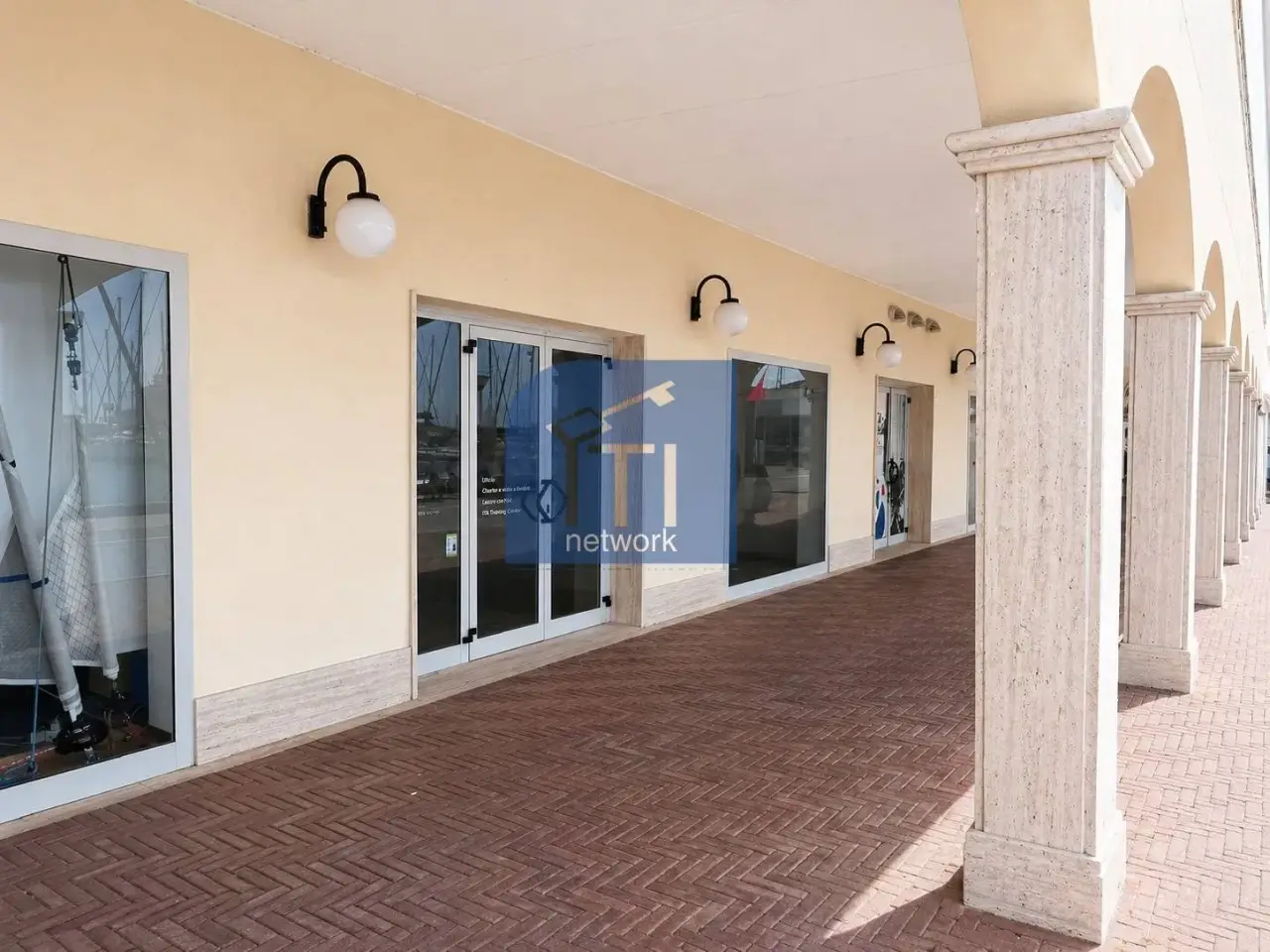 Negozio in Lungomare Duca degli Abruzzi 84, Roma, {3} - Foto 1