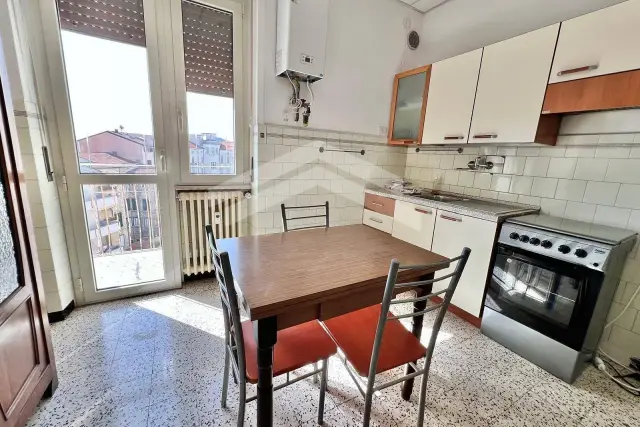 Vierzimmerwohnung in Via Zurlo, Campobasso - Foto 1