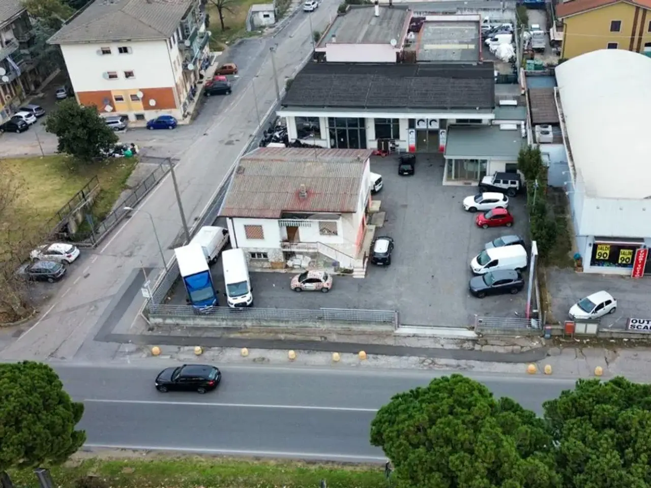 Capannone in Via Giuseppe Mazzini 59, Castiglione Delle Stiviere, {3} - Foto 1