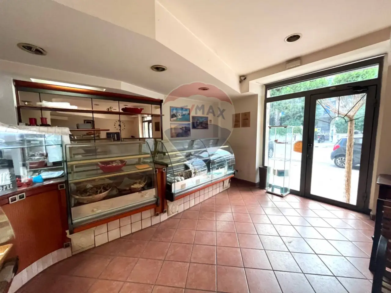 Esercizio commerciale in Viale Tunisi 30, Siracusa, {3} - Foto 2