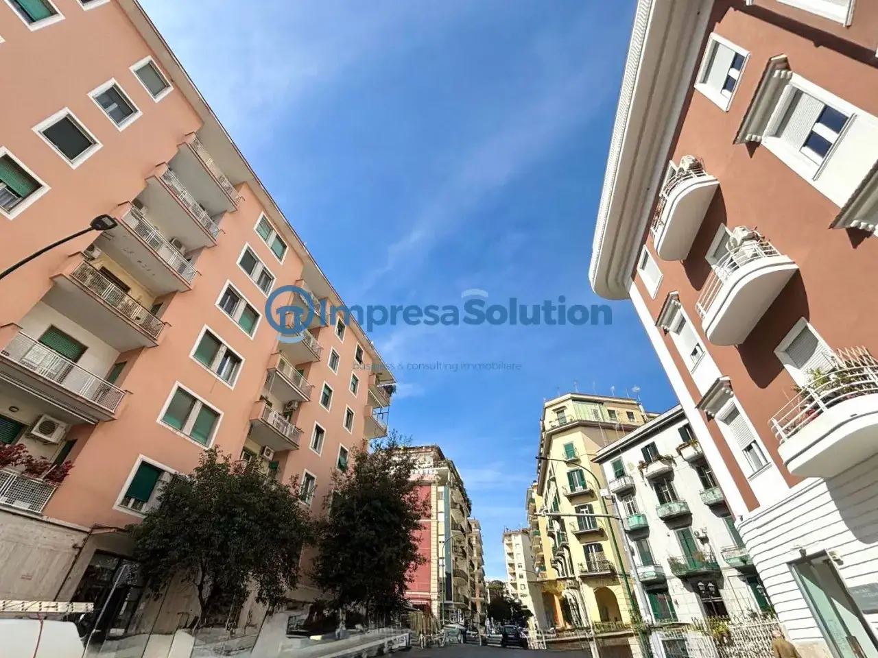 Negozio in Via Domenico Fontana, Napoli, {3} - Foto 2