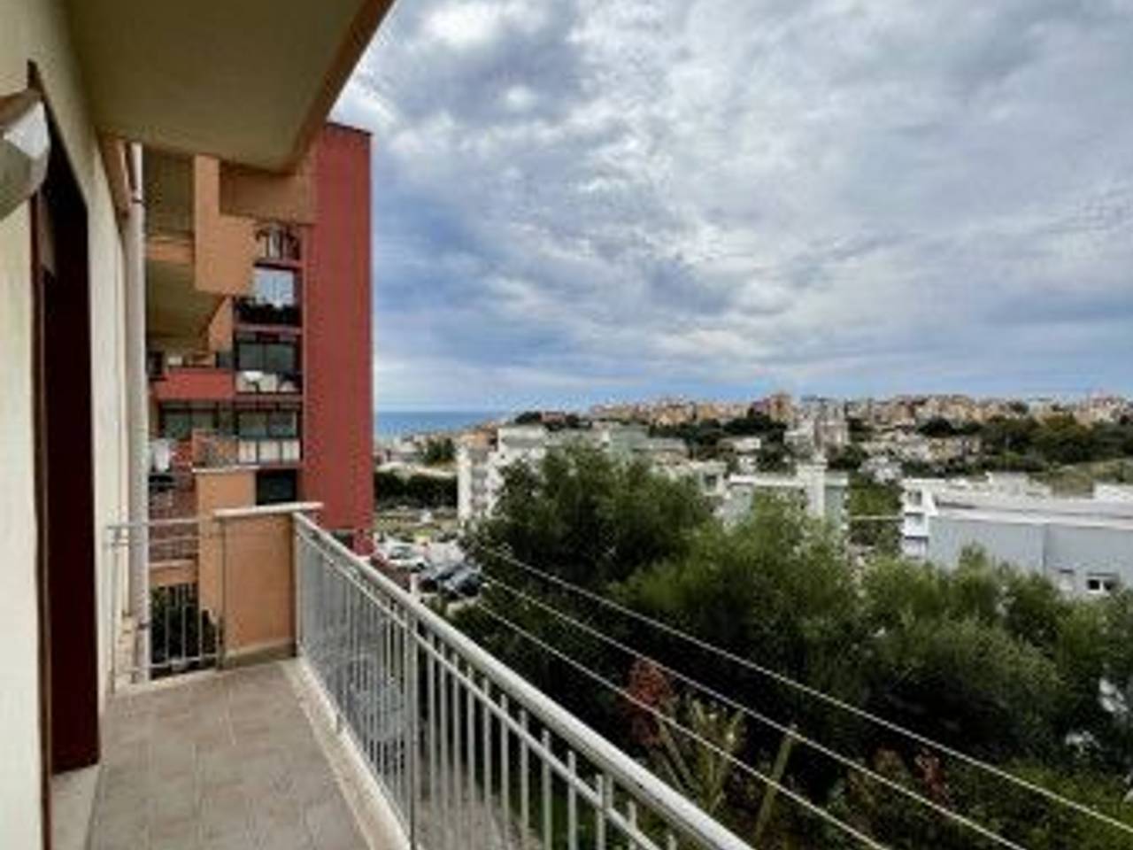 immagine annuncio 1 di 8