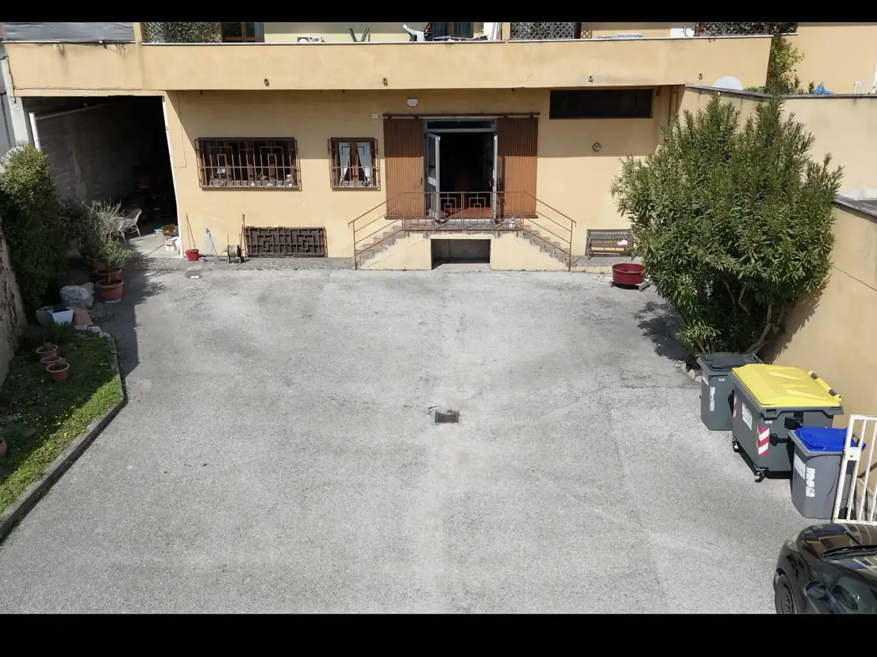 Magazzino in Via Cagliari 23, Foligno, {3} - Foto 1