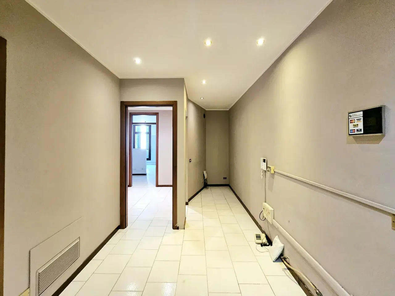 Ufficio in Via Cavour, Este, {3} - Foto 1