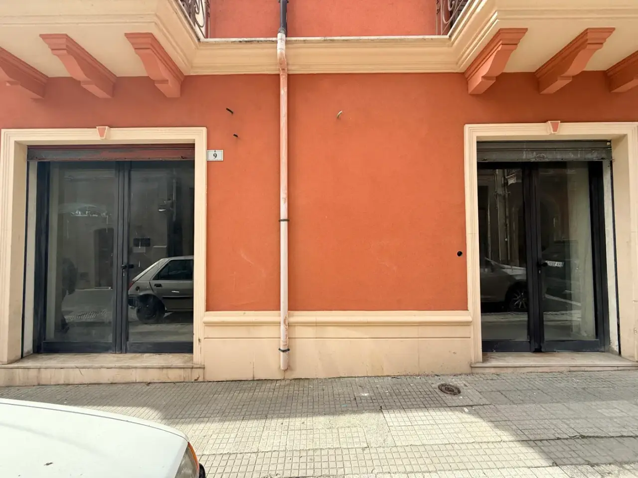 Negozio in Via Enrico Cosenz 9, Milazzo, {3} - Foto 1