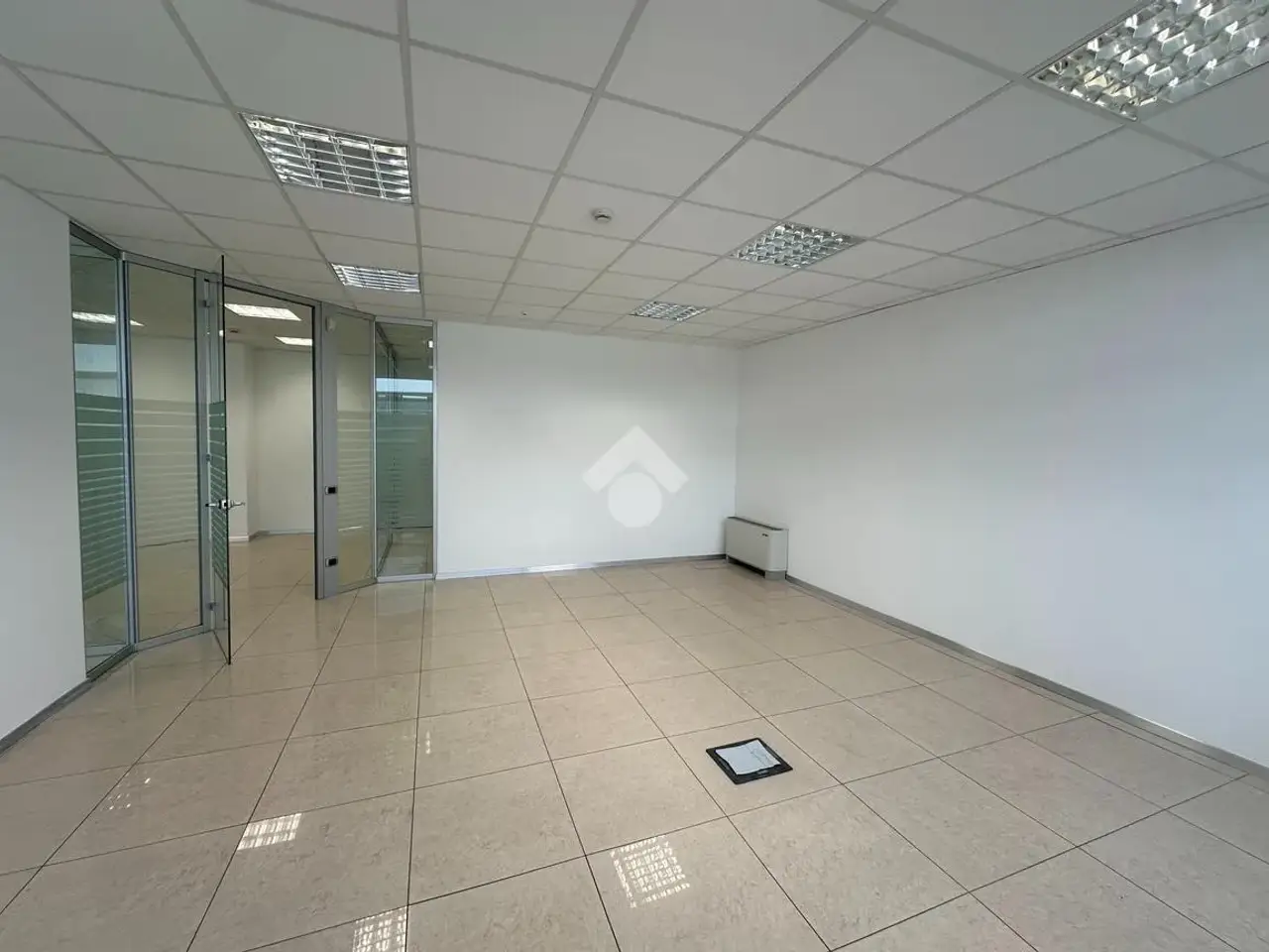 Ufficio in Via del Garda 46, Rovereto, {3} - Foto 1