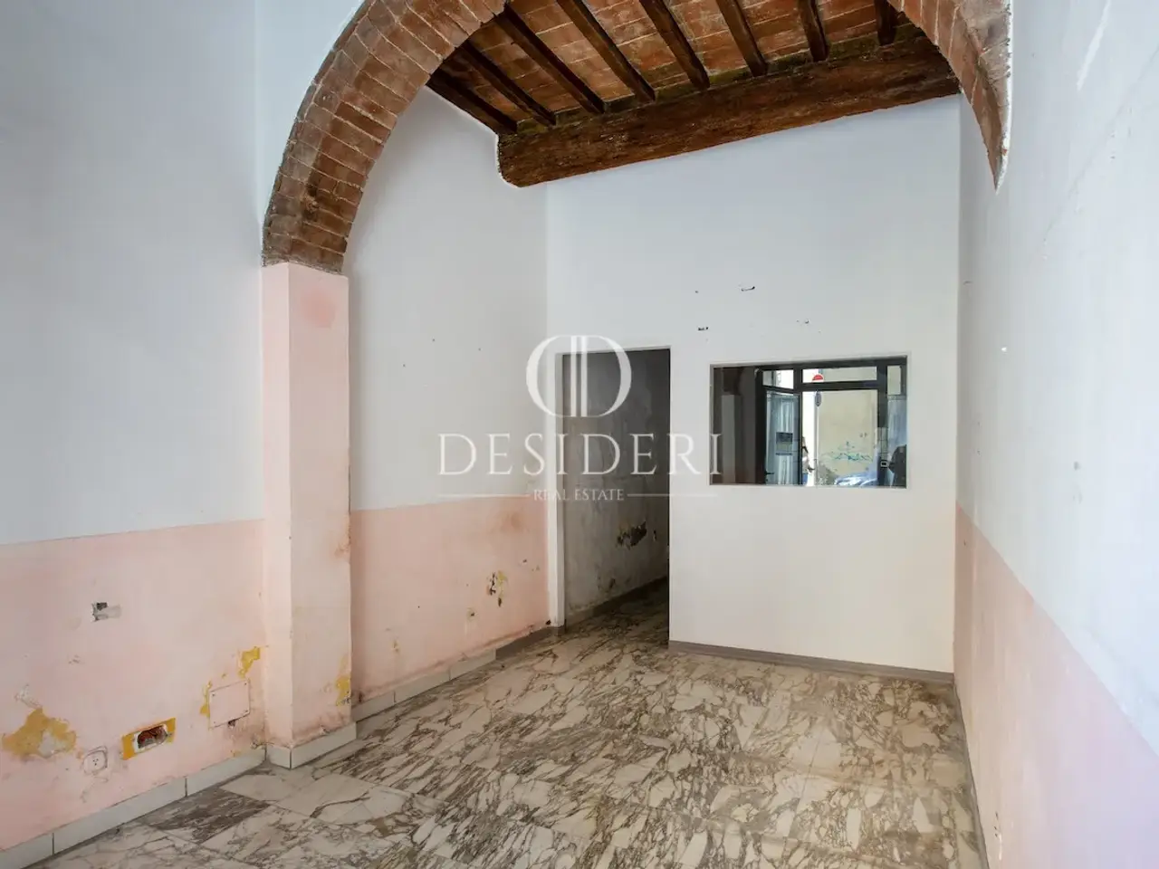 Locale commerciale in Via Mazzini 58100 Grosseto, Grosseto, {3} - Foto 2