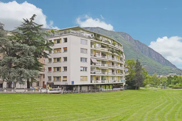 Trilocale in Antonio-Rosmini-Straße 87, Bolzano - Foto 1